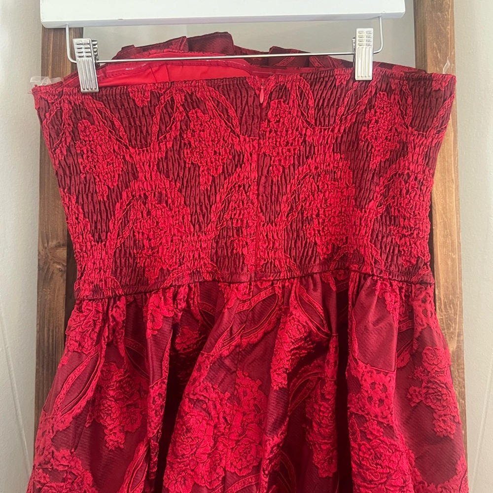 entro Red Strapless Floral Jacquard Cocktail Dress - Picture 8 of 10